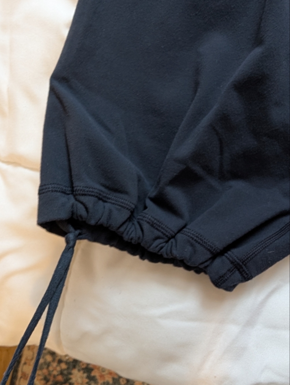 Lululemon Black Cropped Athletic Pants with Teal Waistband Size 12 Some Wear - Picture 3 of 12